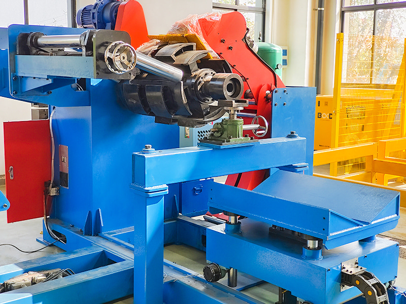 Uncoilers Hiodrálacha Cruach Coil